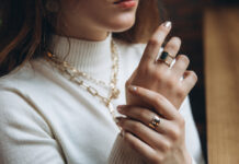 Die Schönheit von Goldschmuck